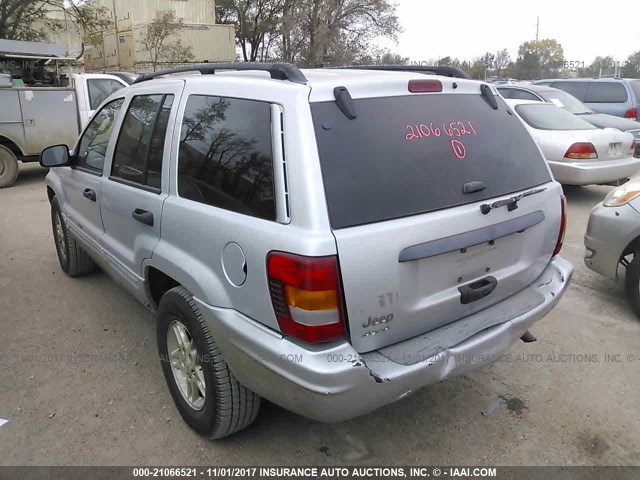 1J4GW48S62C300227 - 2002 JEEP GRAND CHEROKEE LAREDO SILVER photo 3