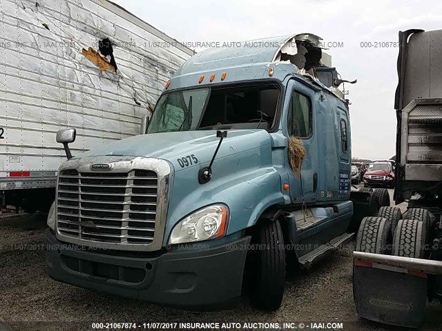1FUJGLDR8CSBM9383 - 2012 FREIGHTLINER CASCADIA 125  BLUE photo 2
