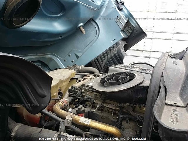 1FUJGLDR8CSBM9383 - 2012 FREIGHTLINER CASCADIA 125  BLUE photo 9