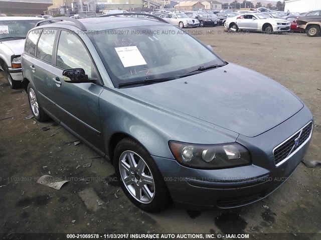 YV1MW390652071049 - 2005 VOLVO V50 2.4I TEAL photo 1