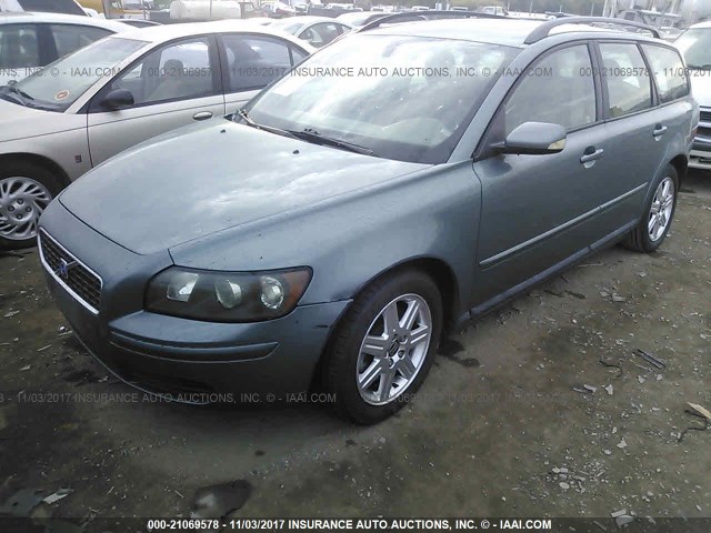 YV1MW390652071049 - 2005 VOLVO V50 2.4I TEAL photo 2