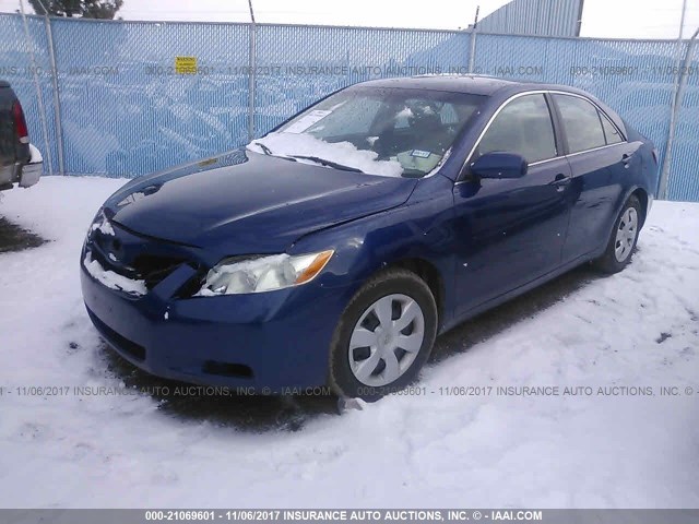 4T1BE46K29U388019 - 2009 TOYOTA CAMRY SE/LE/XLE BLUE photo 2