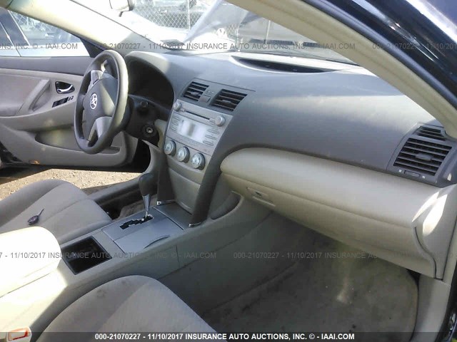 4T1BE46K68U766342 - 2008 TOYOTA CAMRY CE/LE/XLE/SE BLACK photo 5
