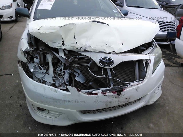 4T1BF3EK0AU038871 - 2010 TOYOTA CAMRY SE/LE/XLE 白色 照片 6