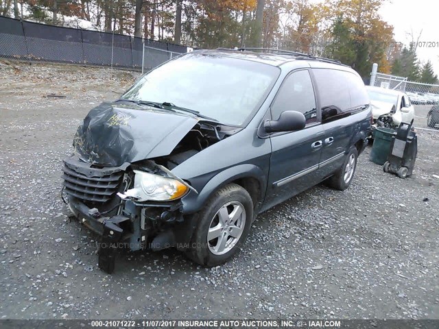 2C4GP54LX5R267414 - 2005 CHRYSLER TOWN & COUNTRY TOURING GREEN photo 2