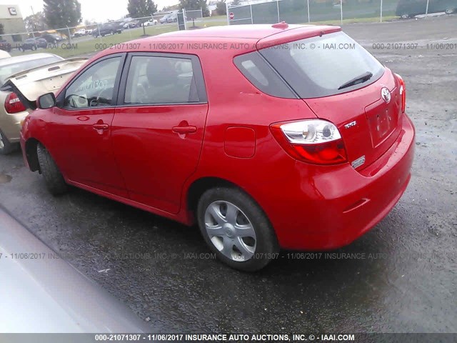 2T1KU40E99C009931 - 2009 TOYOTA COROLLA MATRIX  RED photo 3
