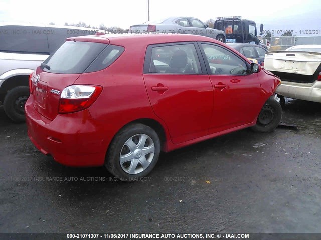 2T1KU40E99C009931 - 2009 TOYOTA COROLLA MATRIX  RED photo 4