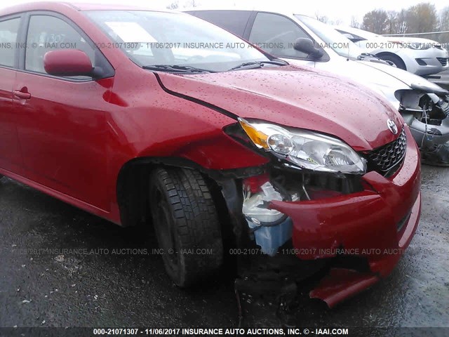 2T1KU40E99C009931 - 2009 TOYOTA COROLLA MATRIX  RED photo 6