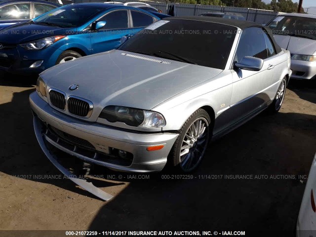 WBABS53403JU97027 - 2003 BMW 330 CI SILVER photo 2