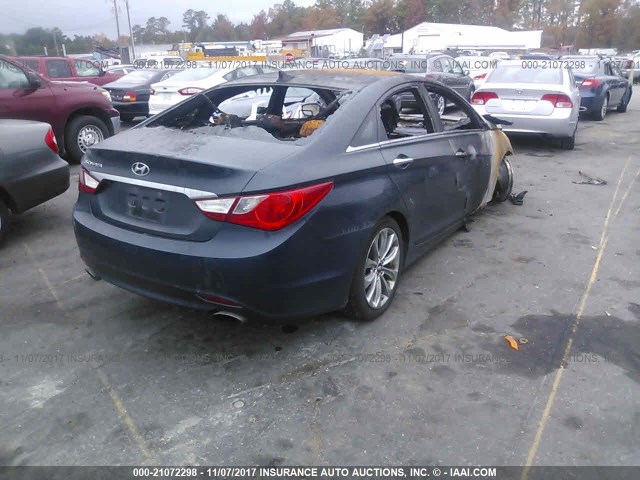 5NPEC4AC0BH055938 - 2011 HYUNDAI SONATA SE/LIMITED BLUE photo 4