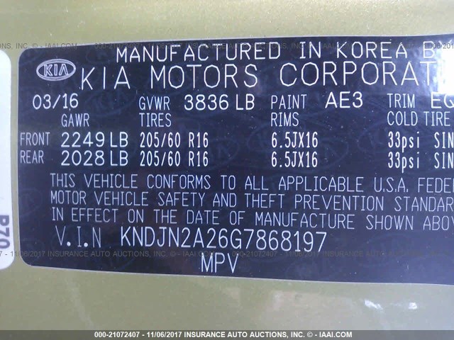 KNDJN2A26G7868197 - 2016 KIA SOUL GREEN photo 9