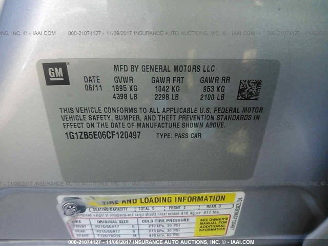 1G1ZB5E06CF120497 - 2012 CHEVROLET MALIBU LS SILVER photo 9