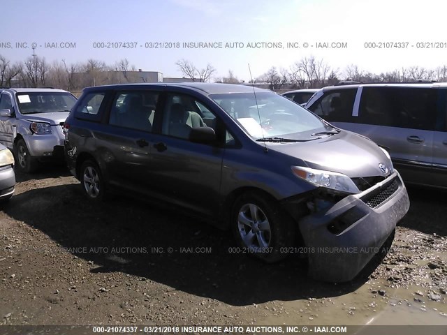 5TDKA3DCXCS012394 - 2012 TOYOTA SIENNA LE GRAY photo 1