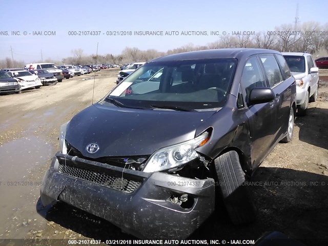 5TDKA3DCXCS012394 - 2012 TOYOTA SIENNA LE GRAY photo 2