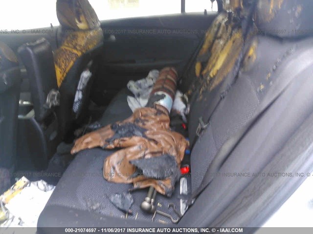 1G1ZC5E12BF359064 - 2011 CHEVROLET MALIBU 1LT 银色 照片 8