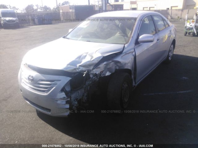 JTNBE46K073079863 - 2007 TOYOTA CAMRY NEW GENERAT CE/LE/XLE/SE SILVER photo 2