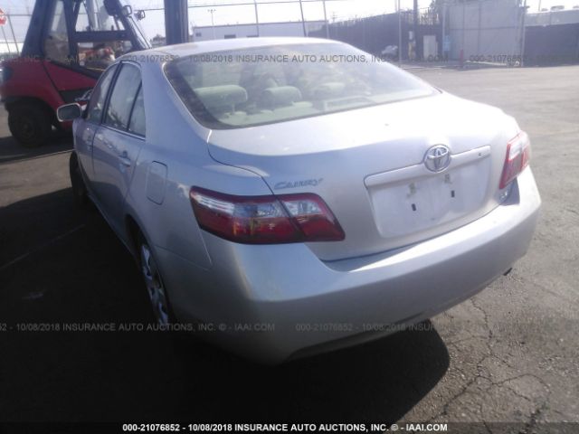 JTNBE46K073079863 - 2007 TOYOTA CAMRY NEW GENERAT CE/LE/XLE/SE SILVER photo 3