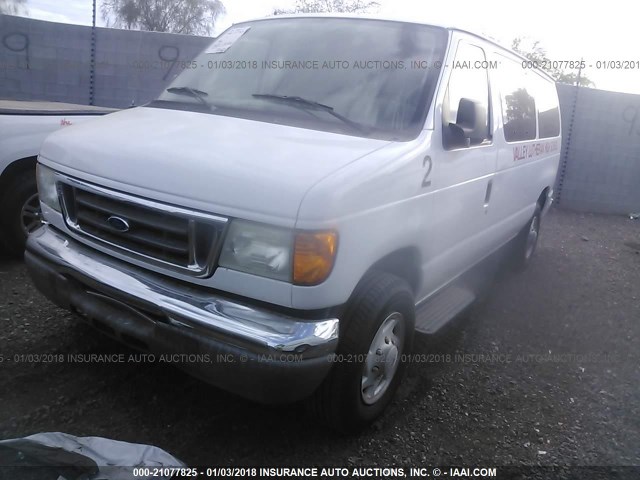 1FBNE31L45HA92115 - 2005 FORD ECONOLINE E350 SUPER DUTY WAGON WHITE photo 2