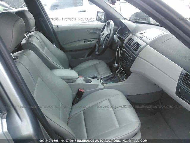 WBXPA73455WC47639 - 2005 BMW X3 2.5I GRAY photo 5