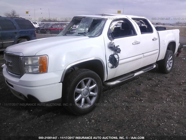 2GTEK638471686952 - 2007 GMC NEW SIERRA DENALI WHITE photo 2