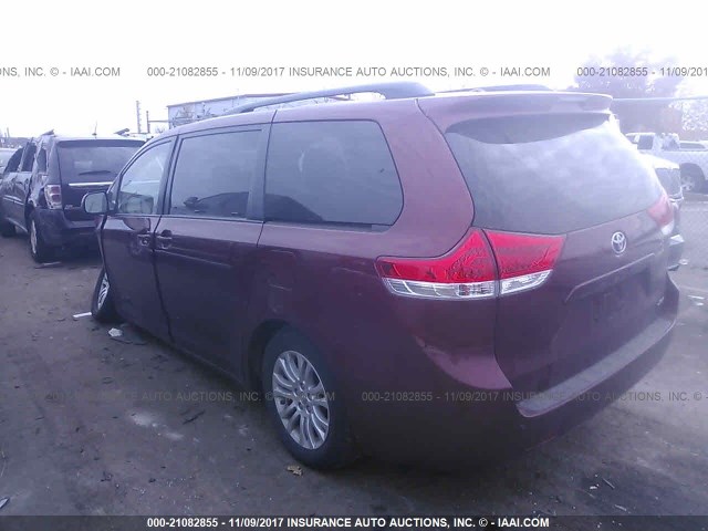 5TDYK3DC3DS399718 - 2013 TOYOTA SIENNA XLE/LIMITED RED photo 3