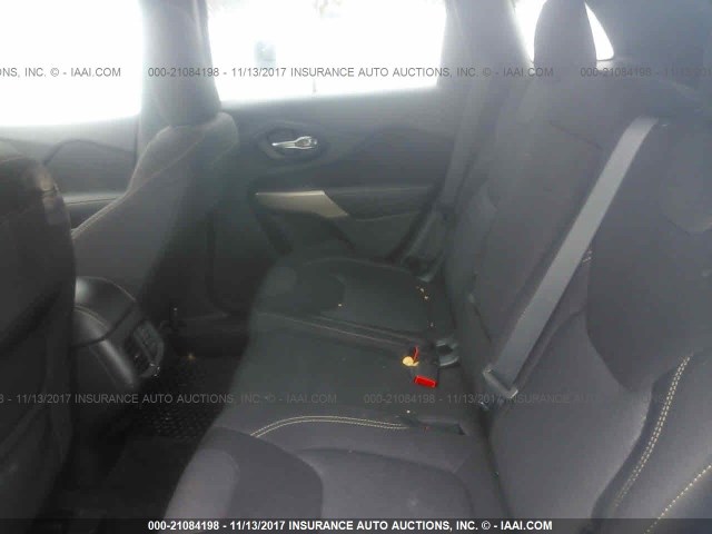 1C4PJLCB5HW644225 - 2017 JEEP CHEROKEE LATITUDE Boz foto 8