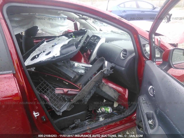 3N1CE2CP9FL422706 - 2015 NISSAN VERSA NOTE S/S PLUS/SV/SL/SR RED photo 5