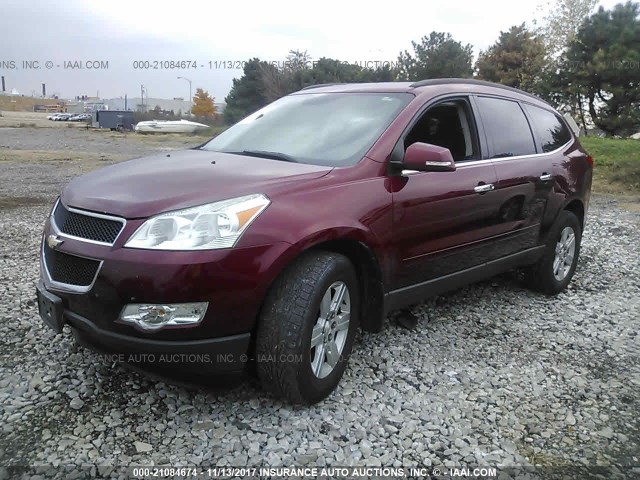 1GNKVGED3BJ133077 - 2011 CHEVROLET TRAVERSE LT MAROON photo 2