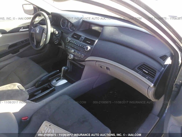 1HGCP2F46BA108393 - 2011 HONDA ACCORD LXP GRAY photo 5