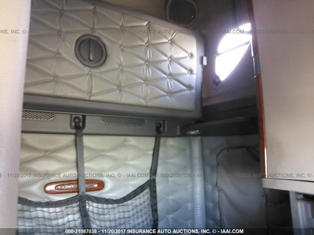 1FUJGLDR8BSAU6074 - 2011 FREIGHTLINER CASCADIA 125  BLUE photo 7