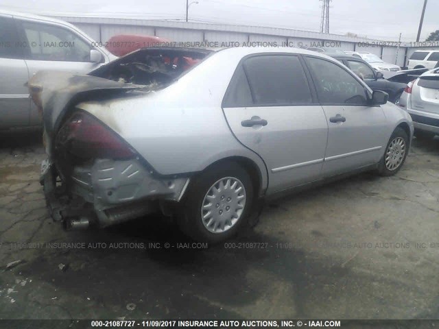 1HGCM56137A078549 - 2007 HONDA ACCORD VALUE SILVER photo 4