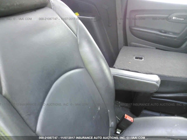 1GNKRJED1BJ219456 - 2011 CHEVROLET TRAVERSE LT GRAY photo 8