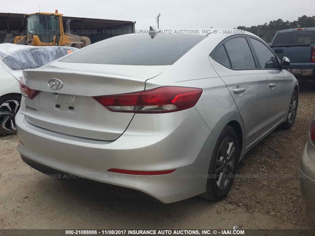 5NPD84LF6HH162604 - 2017 HYUNDAI ELANTRA SE/VALUE/LIMITED SILVER photo 4