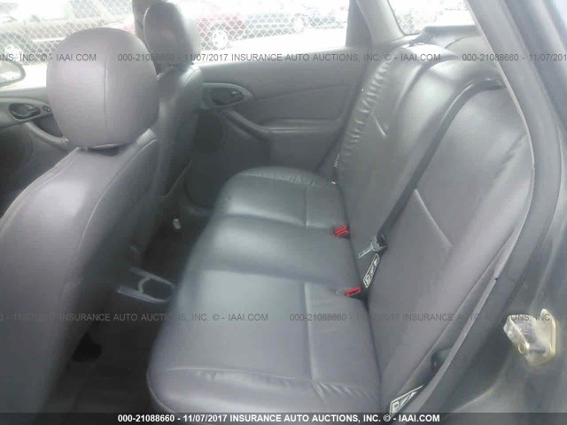 3FAFP37333R192922 - 2003 FORD FOCUS ZX5 GRAY photo 8
