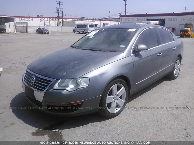 WVWAK73C68E209965 - 2008 VOLKSWAGEN PASSAT KOMFORT GRAY photo 2