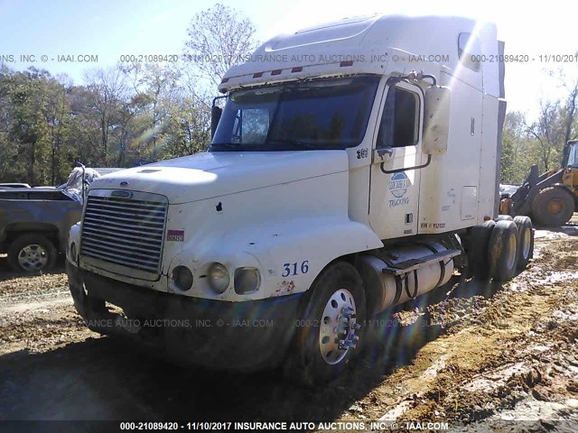 1FUYSDYB4YLF83821 - 2000 FREIGHTLINER CENTURY CLASSIC FLC120 WHITE photo 2