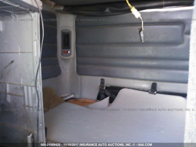 1FUYSDYB4YLF83821 - 2000 FREIGHTLINER CENTURY CLASSIC FLC120 WHITE photo 8