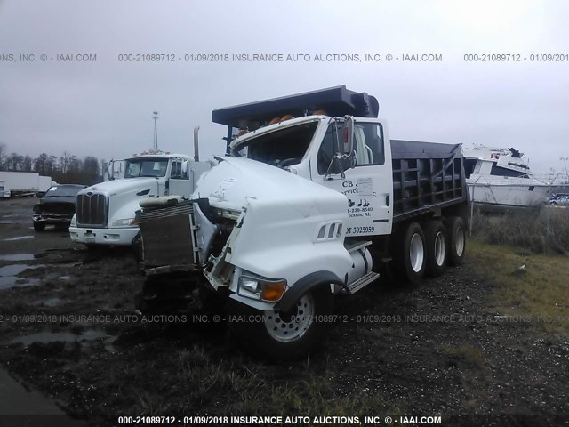 2FZHAZAS33AK82327 - 2003 STERLING TRUCK LT9500 9500 WHITE photo 2