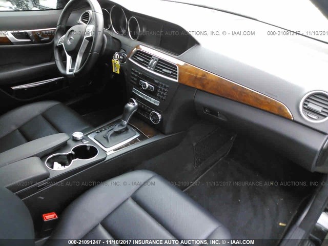 WDDGF4HB3CR221804 - 2012 MERCEDES-BENZ C 250 BLACK photo 5