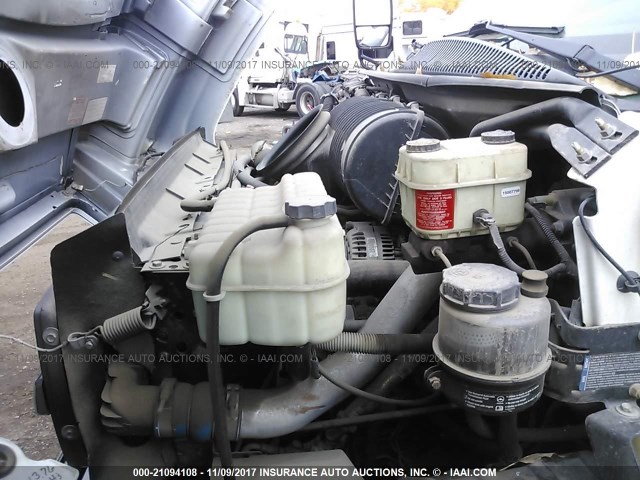 1GBE5V1286F420605 - 2006 CHEVROLET C5500 WHITE photo 10