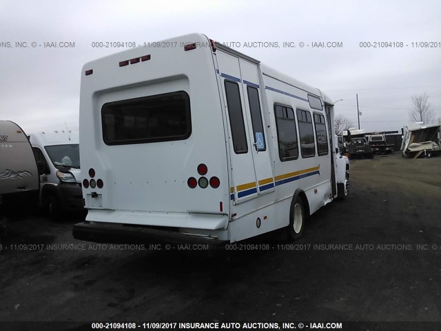 1GBE5V1286F420605 - 2006 CHEVROLET C5500 WHITE photo 4