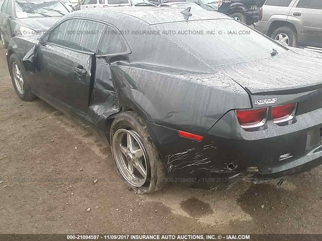 2G1FS1EW9D9241745 - 2013 CHEVROLET CAMARO SS GRAY photo 6