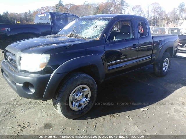 5TEUX42N85Z037317 - 2005 TOYOTA TACOMA ACCESS CAB Schwarz Foto 2