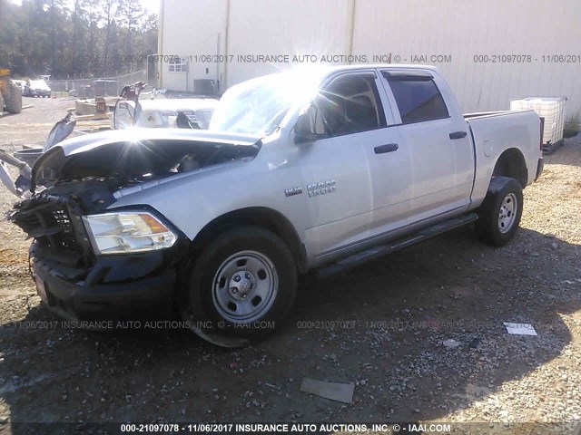 3C6RR6KT3GG245654 - 2016 RAM 1500 ST SILVER photo 2