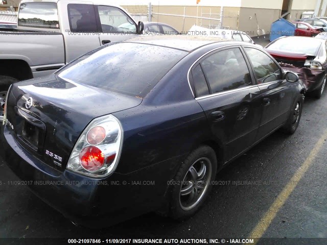 1N4BL11DX5C138602 - 2005 NISSAN ALTIMA SE/SL/SE-R BLUE photo 4