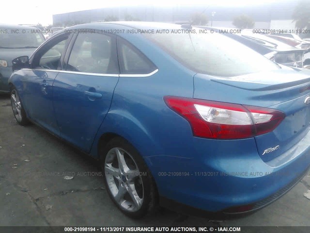 1FAHP3J27CL139955 - 2012 FORD FOCUS TITANIUM BLUE photo 3