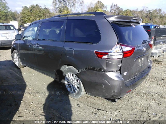 5TDYK3DC0GS765882 - 2016 TOYOTA SIENNA XLE/LIMITED GRAY photo 3