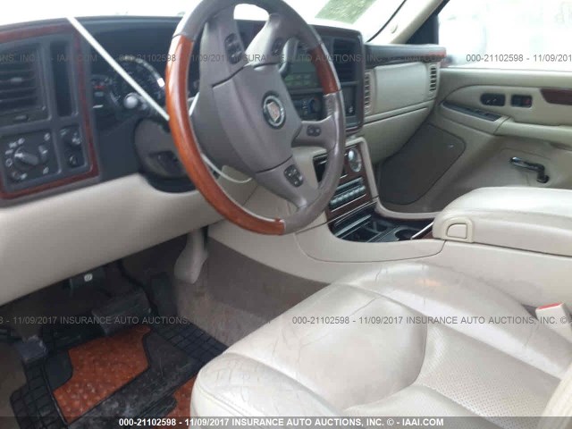 1GYEK63N95R144783 - 2005 CADILLAC ESCALADE LUXURY Beyaz fotoğraf 8