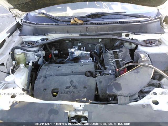 JA4AS2AW2BU018910 - 2011 MITSUBISHI OUTLANDER ES თეთრი ფოტო 10