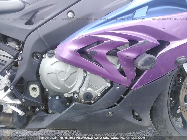 WB10D210XGZ353475 - 2016 BMW S 1000 RR PURPLE photo 8